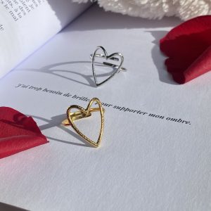 Bague Cœur martelé – Ajustable & minimaliste (Doré)